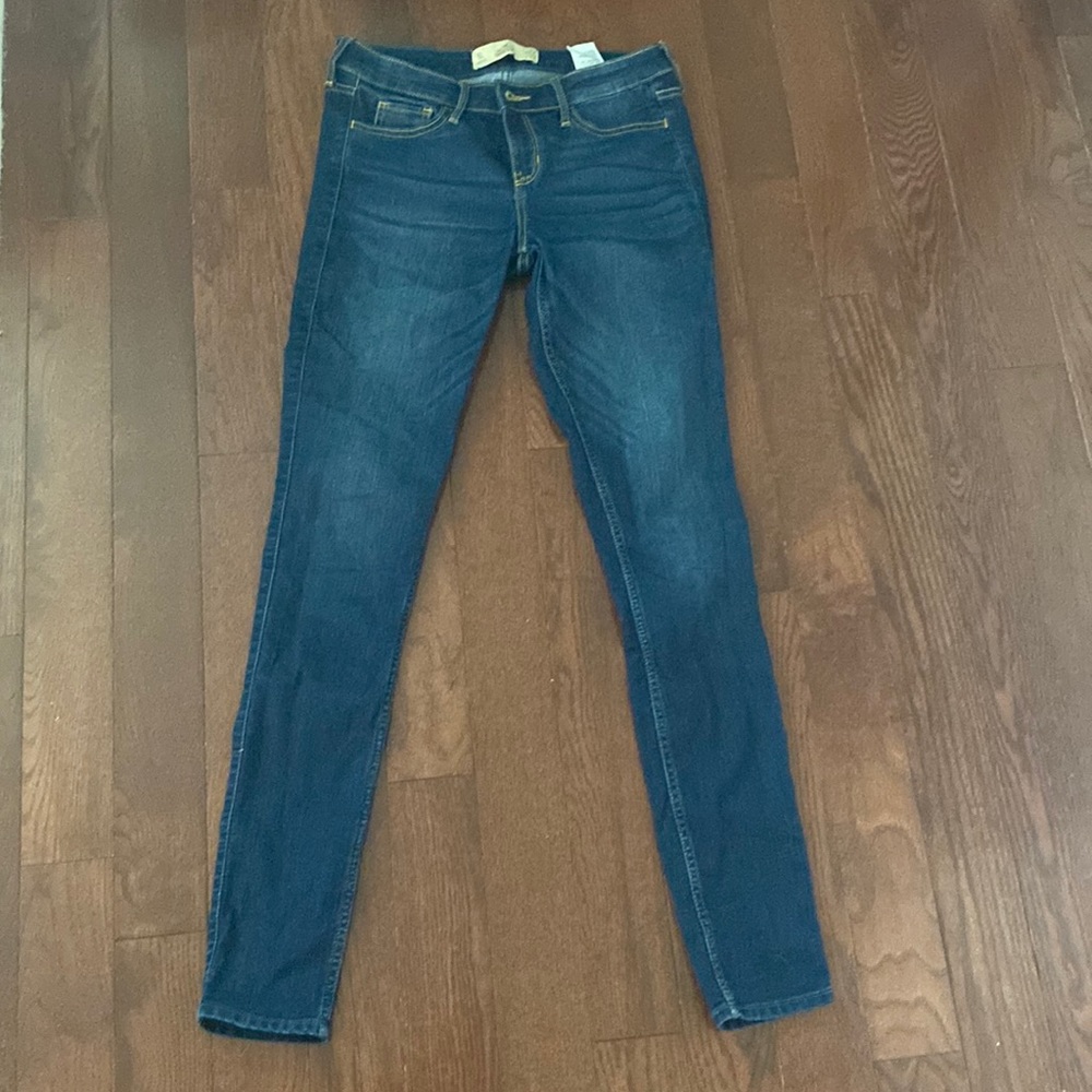 Hollister High-Rise Skinny Jeans